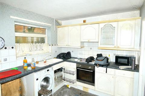 3 bedroom end of terrace house for sale, 21 Stapleford Close, Hull