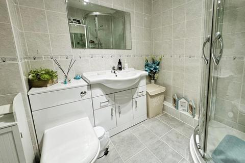 3 Addingham Close, Warwick, CV34 5XB
