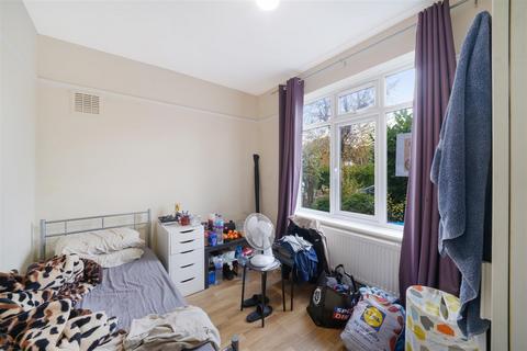 2 bedroom flat for sale, Beaumont Avenue, Wembley