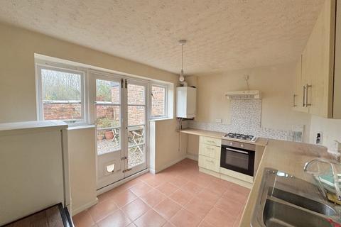 2 bedroom semi-detached house to rent, Swinfield Avenue, Manchester, M21 9FU