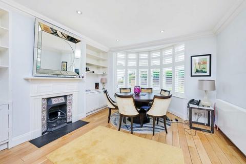 4 bedroom end of terrace house to rent, Sispara Gardens, East Putney