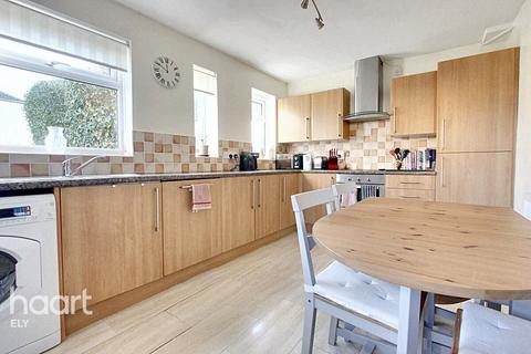 2 bedroom end of terrace house for sale, New Barns Avenue, Ely