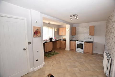 3 bedroom semi-detached house for sale, Longfield Avenue, Pudsey, Leeds, West Yorkshire