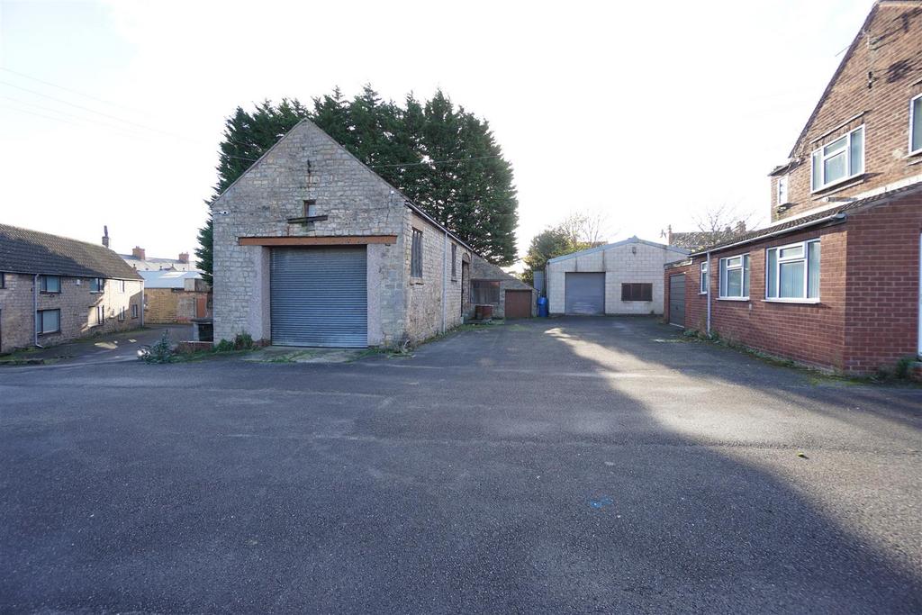 Barn &amp; Outbuilding 2