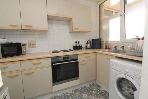 1 bedroom flat to rent, Cromwell Road, Hove BN3