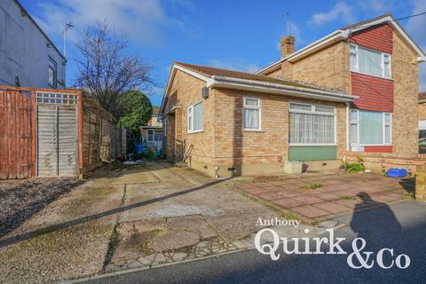 1 bedroom semi-detached bungalow for sale, Adelsburg Road, Canvey Island, SS8