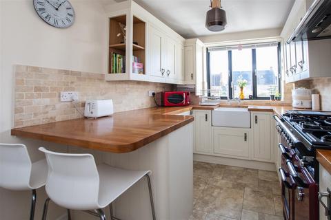 2 bedroom property for sale, West Row, Wimborne