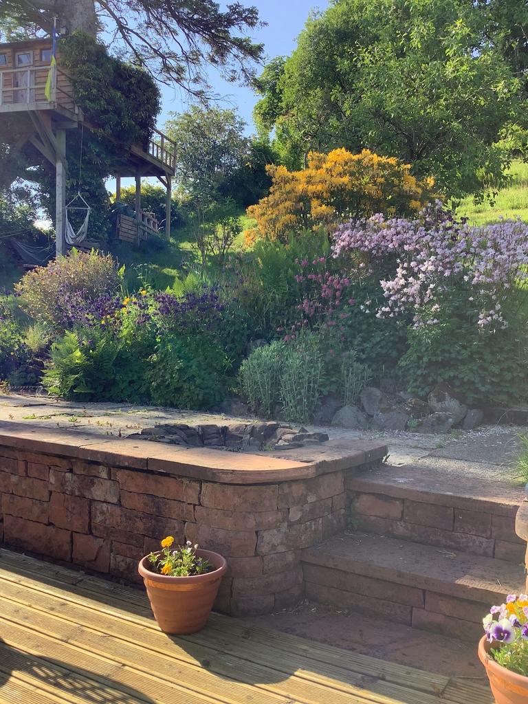 Parkfield Cottage, Moniaive, Thornhill, DG3 4 JA -