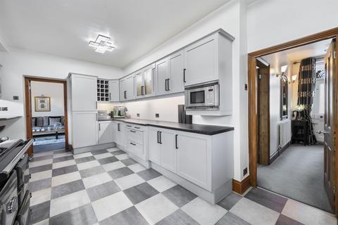 Glen View Hugh Lane, Bradwell, Hope Valley, S33 9JB