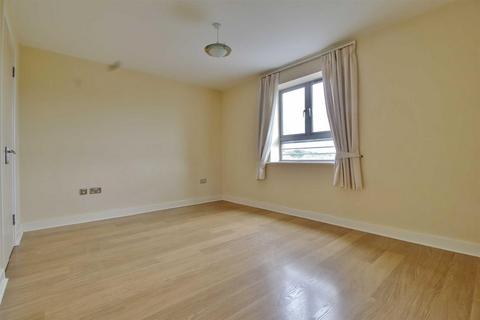 1 bedroom apartment to rent, South Point, 17 Severn Road, Gloucester