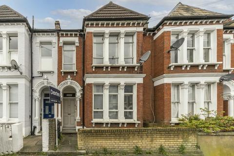 2 bedroom flat to rent, Edgeley Road, London SW4