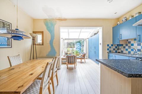 279 Acton Lane, London, W4 5DH