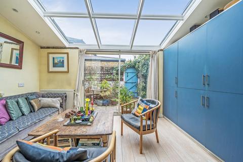 279 Acton Lane, London, W4 5DH
