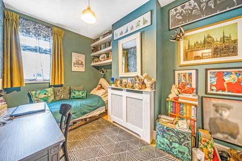 279 Acton Lane, London, W4 5DH