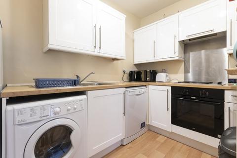 4 bedroom flat to rent, 1655L – East Preston Street, Edinburgh, EH8 9QD