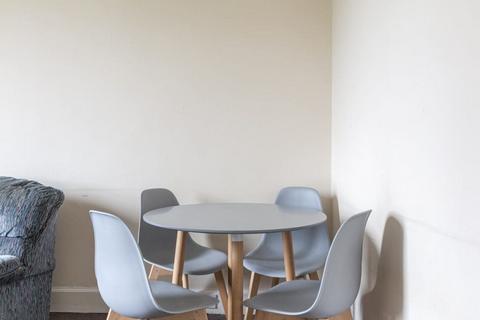 undefined, 1655L East Preston Street, Edinburgh, EH8 9QD