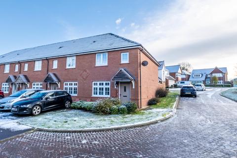 3 bedroom end of terrace house for sale, Engine Close, Bromsgrove. B60