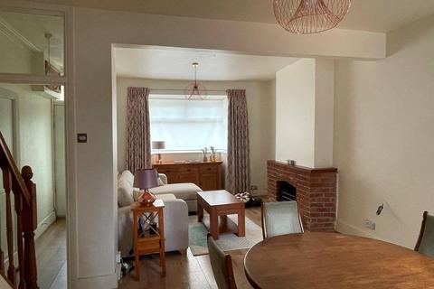 2 bedroom end of terrace house for sale, Hayday Road, London, E16