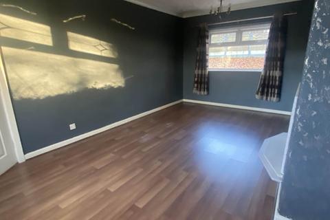 12 Glen View, Royton, Oldham, OL2 5RG