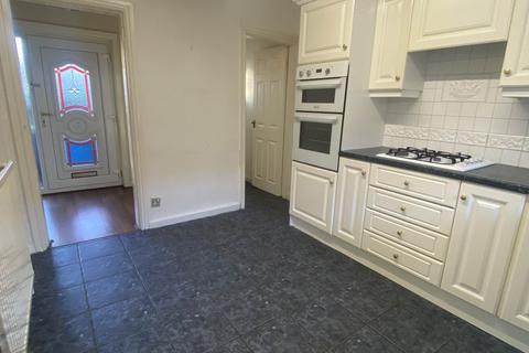 12 Glen View, Royton, Oldham, OL2 5RG
