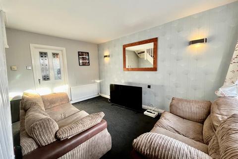 2 bedroom end of terrace house for sale, Dykes Way, Gateshead