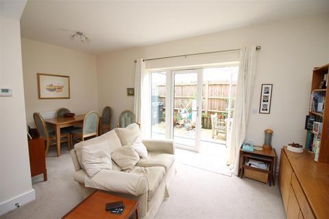 3 bedroom townhouse to rent, Salt Lane, Salisbury SP1