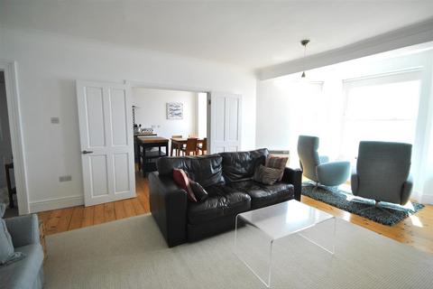 2 bedroom apartment to rent, The Esplanade, Tenby