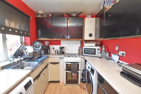 2 bedroom flat for sale, Queens Road, Skegness, PE25