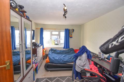 2 bedroom flat for sale, Queens Road, Skegness, PE25