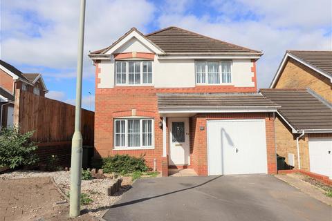 4 bedroom detached house to rent, 11 Penbryn Coch, Llanharry, Near Pontyclun, CF72 9FA