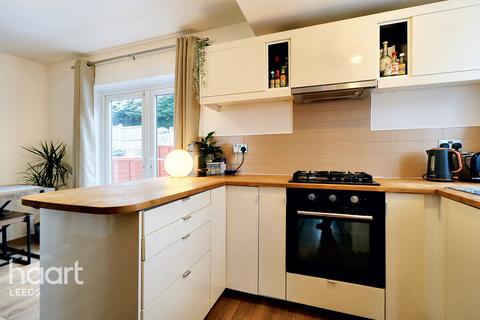 422 Kirkstall Road, Leeds, LS4 2QD