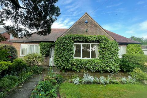 2 bedroom bungalow for sale, Gathurst Road, Orrell,Wigan WN5 8QE