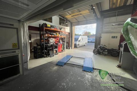 Industrial unit for sale, Aylesbury HP19