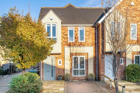 Copse Road, Cobham, Surrey, KT11