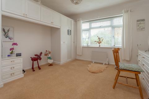 2 bedroom flat for sale, Woods Lane, Melton, IP12 1PH