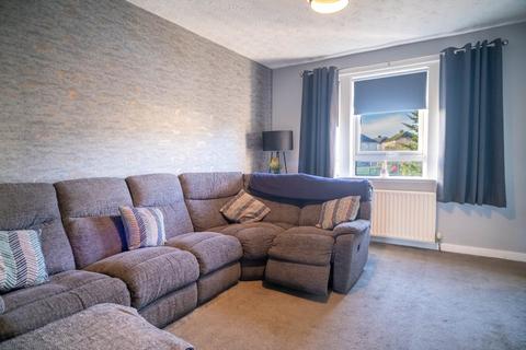 2 bedroom flat for sale, Ravenscraig Road, Stewarton