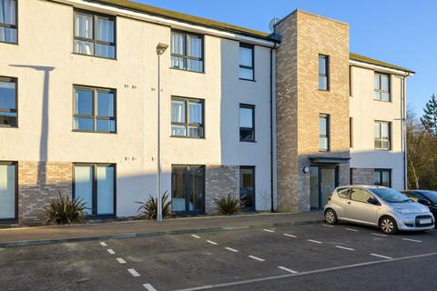 2 bedroom flat for sale, Kaims Crescent, Livingston