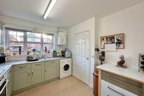 3 bedroom semi-detached house for sale, Bredon Drive, Hereford, HR4