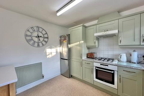 3 bedroom semi-detached house for sale, Bredon Drive, Hereford, HR4