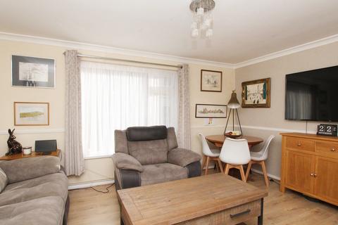 2 bedroom apartment for sale, Glanfelin Flats, Cardiff road, Hawthorn, CF37 5LL