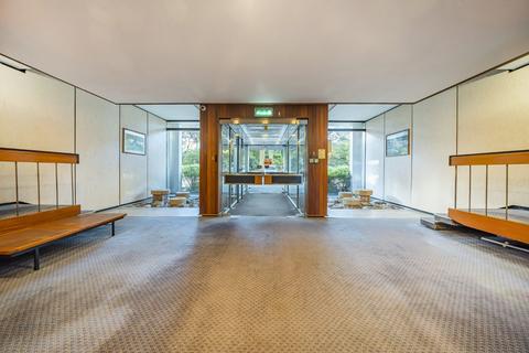 undefined, Bassett Avenue, Bassett, Southampton, Hampshire, SO16