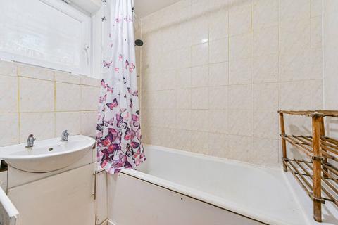 1 bedroom flat for sale, Cottage Grove, Clapham North, London, SW9