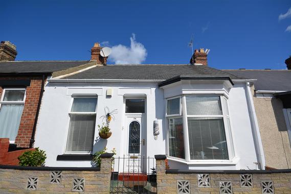 Queens Crescent High Barnes Sunderland 2 Bed Cottage For Sale