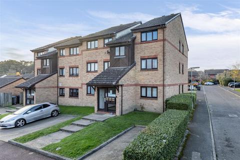 1 bedroom flat for sale, Tucker Road, Ottershaw