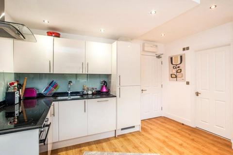 1 bedroom flat to rent, Waterhouse Street, Swan Court Waterhouse Street, HP1