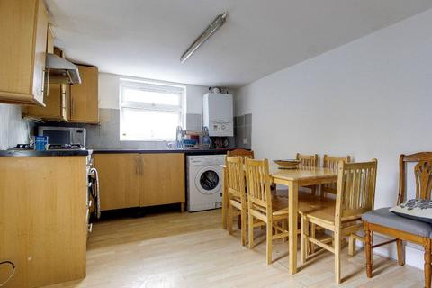 4 bedroom flat for sale, Palmerston Road, Walthamstow E17