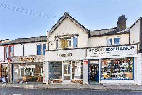 Property to rent, Chapel Street, Petersfield