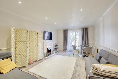 1 bedroom flat to rent, RUSSELL ROAD, Kensington, London, W14