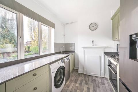 2 bedroom flat to rent, Cricklewood Lane, Cricklewood, London, NW2