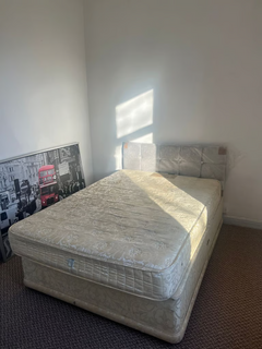 1 bedroom in a house share to rent, Burnaby Street, Oldham OL8